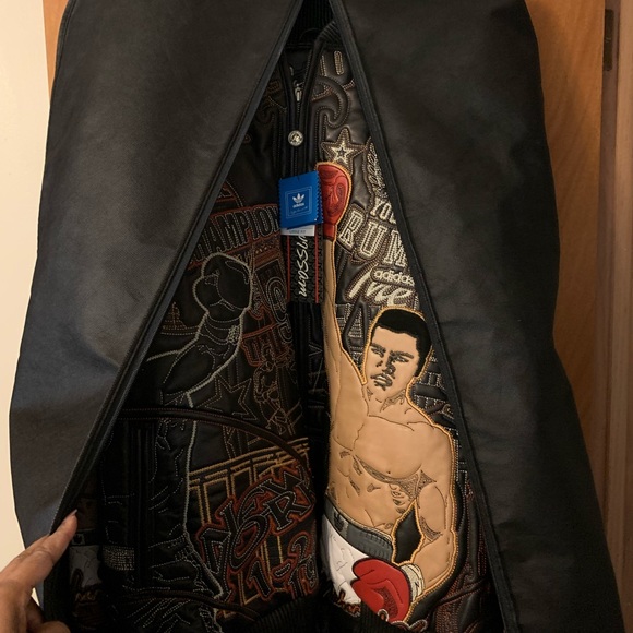 Men's Al Wissam Limited 2XLT
Muhammad Ali Jacket - Picture 5 of 9